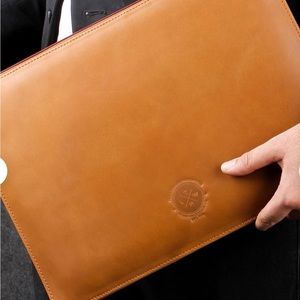 TheLeatherWarehouse laptop sleeve for Macbook pro 13, 14, 16 Laptops